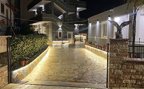 Vila La Familia